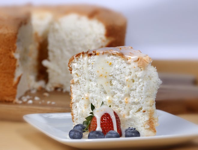 Mini Angel Food Cake Pan: Create Heavenly Desserts in Minutes!